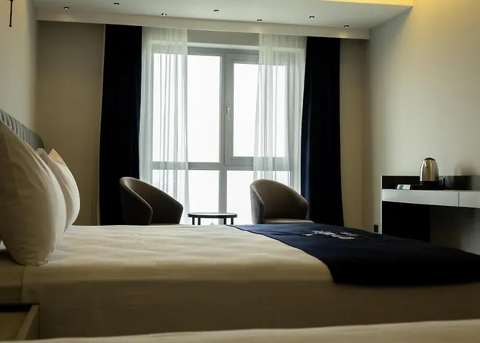 Newarise Hotel